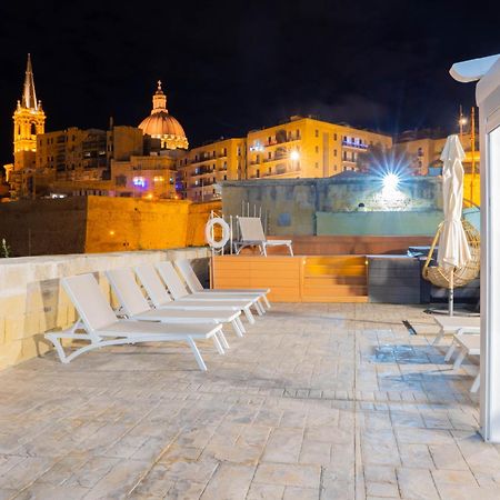 Valletta Waterfront Villa With Pool And Jacuzzi ภายนอก รูปภาพ